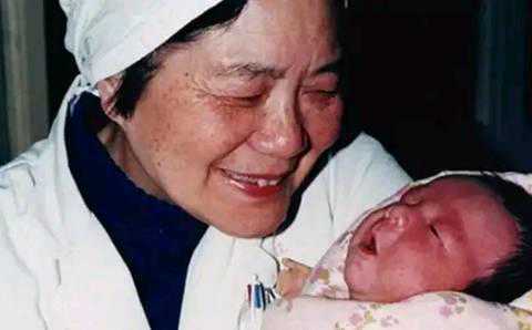香港验血结果样本,31年前，国内首例“试管婴儿”出生，如今她和“正常人”有
